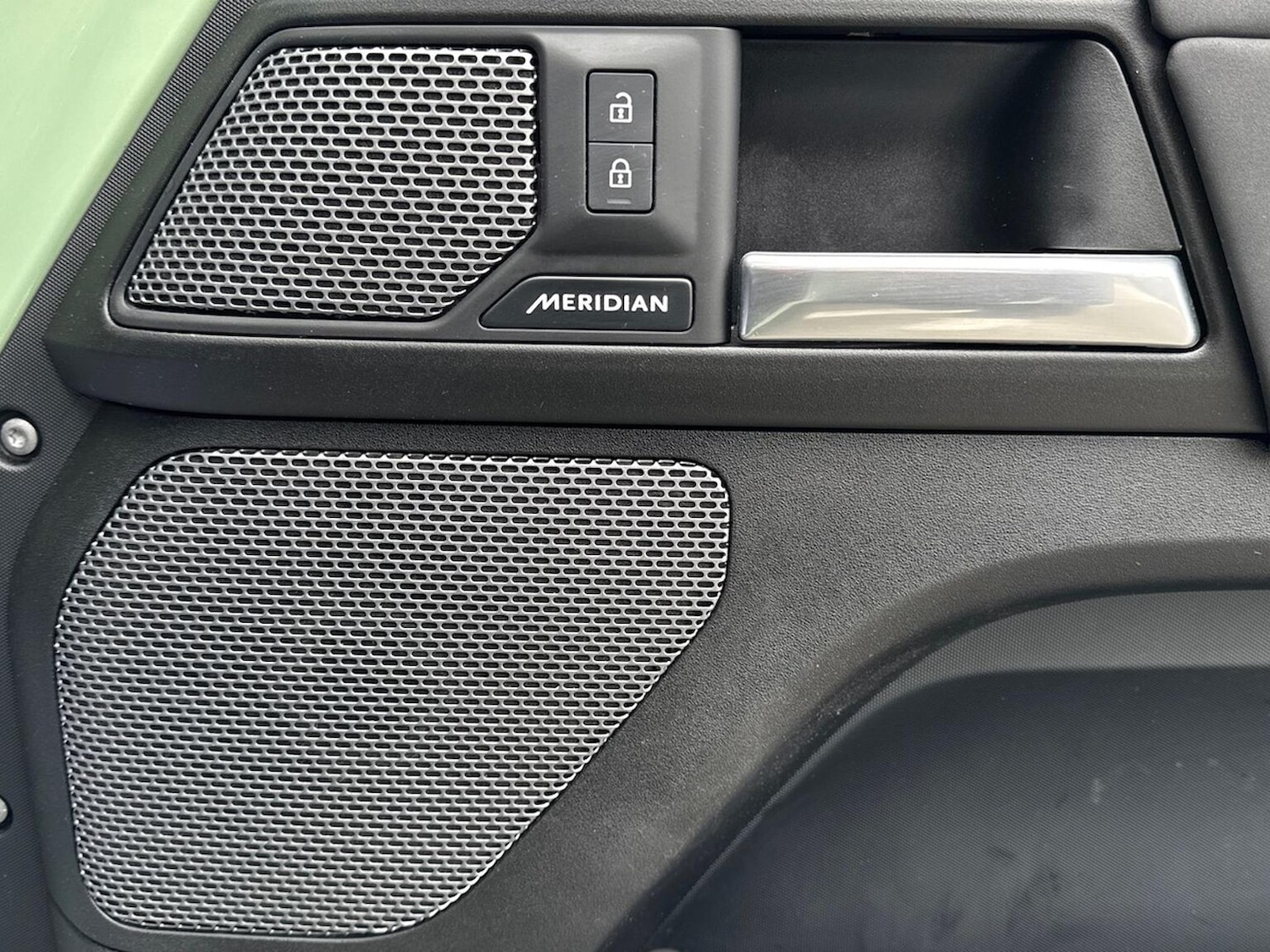 Used Land Rover Defender 2023 for sale - 77640357: Photo 24