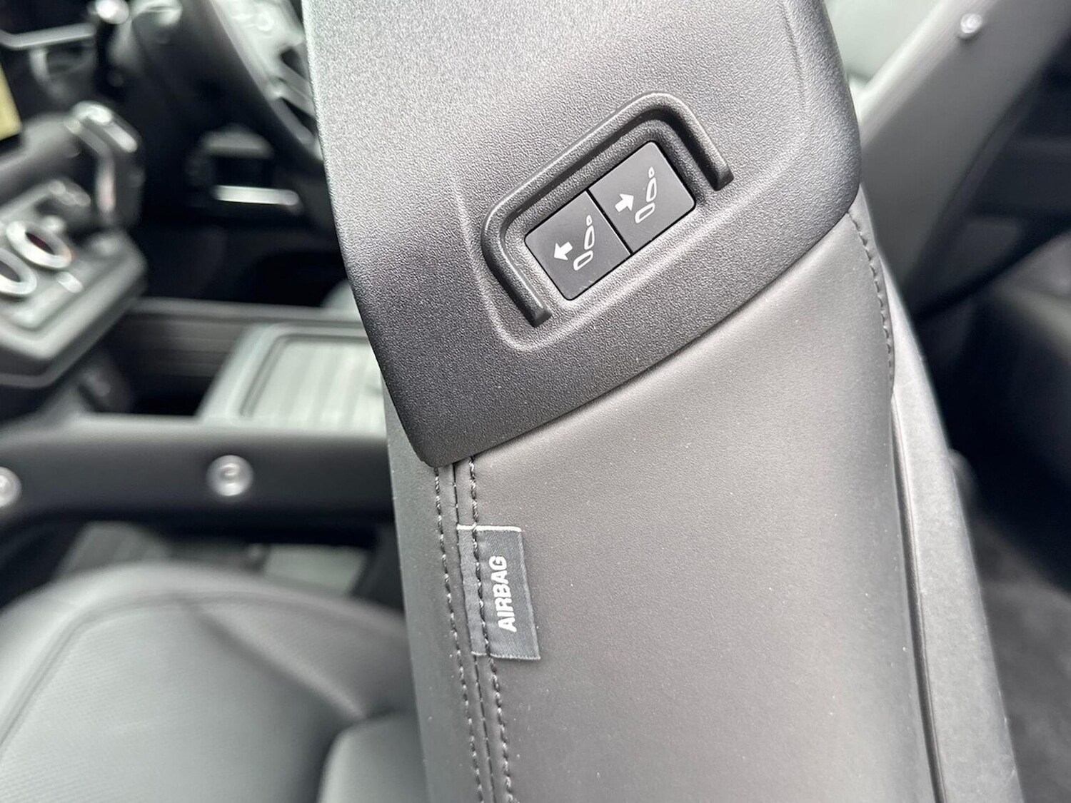 Used Land Rover Defender 2023 for sale - 77640357: Photo 48