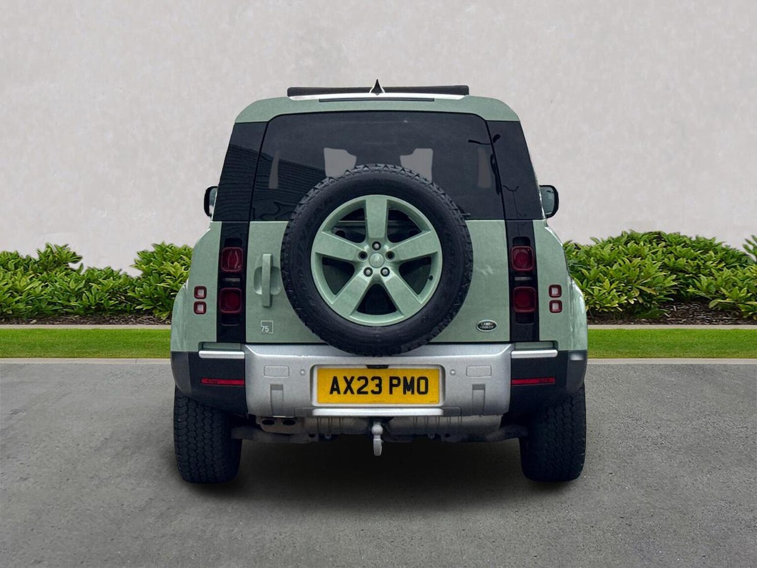 Used Land Rover Defender 2023 for sale - 77640357: Photo 6