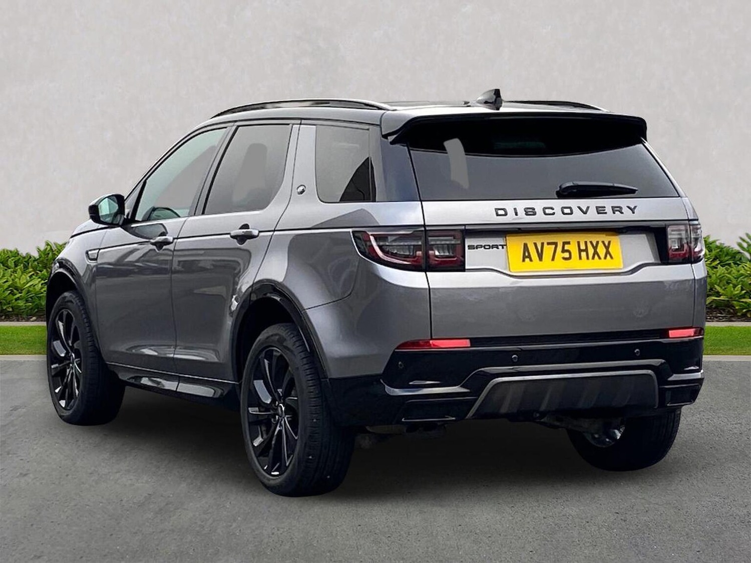 Used Land Rover Discovery Sport 2025 for sale - 77901704: Photo 2