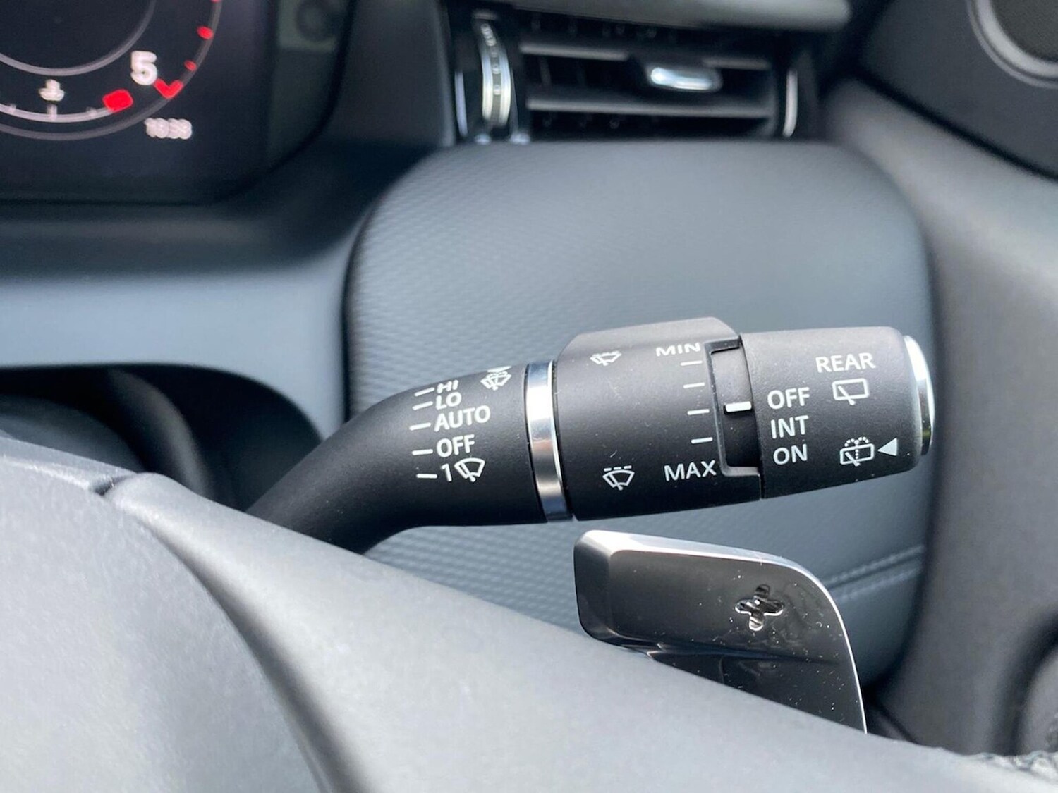 Used Land Rover Discovery Sport 2025 for sale - 77901704: Photo 40