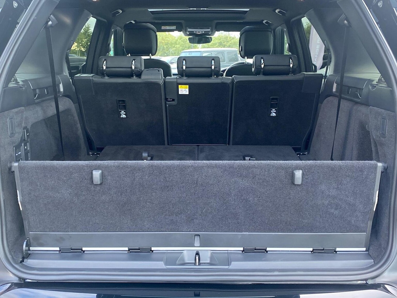 Used Land Rover Discovery 2025 for sale - 76449631: Photo 10