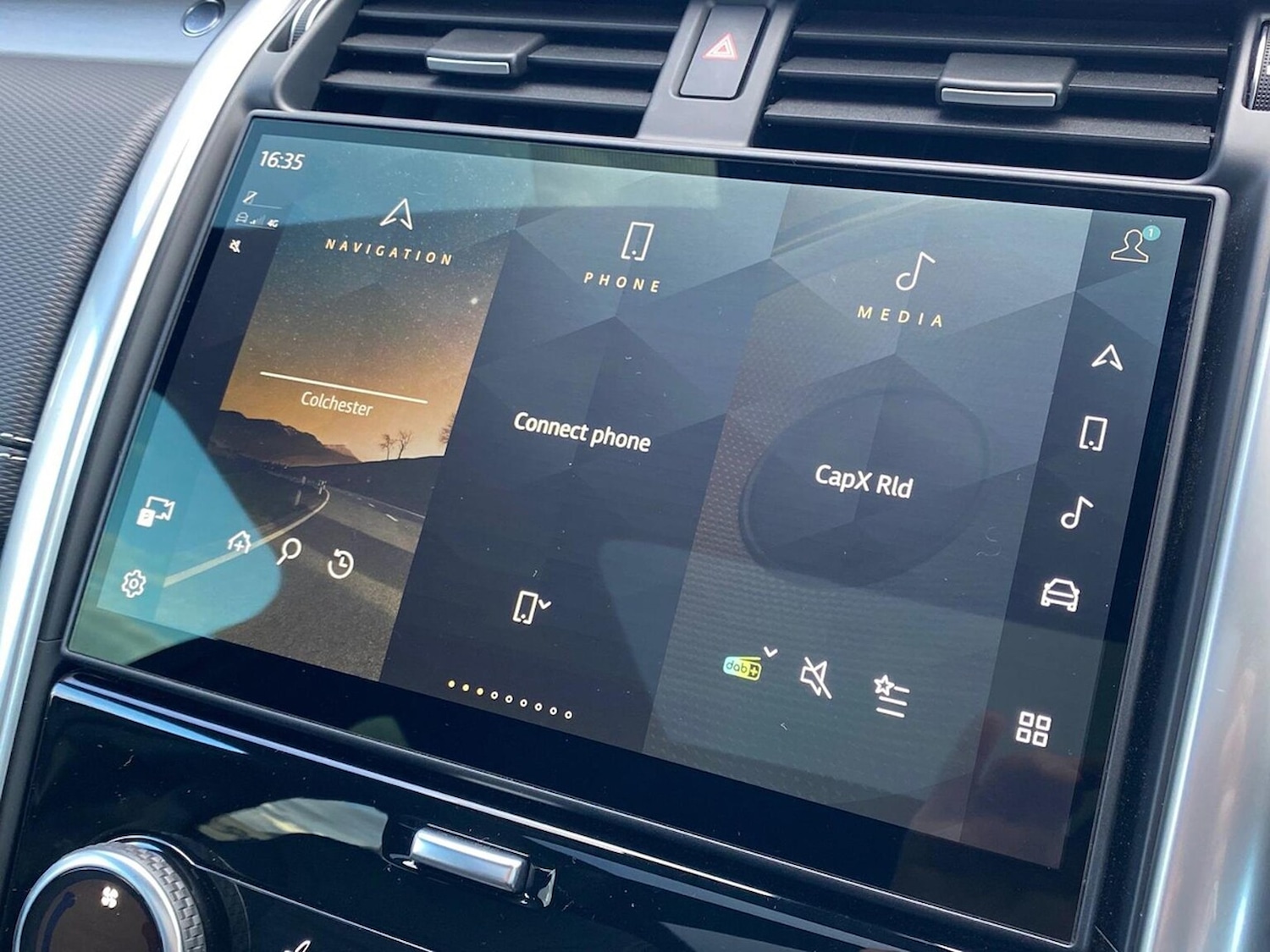 Used Land Rover Discovery 2025 for sale - 76449631: Photo 11