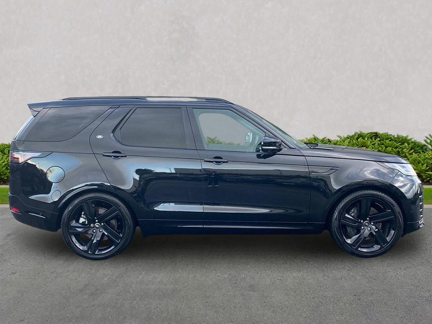 Used Land Rover Discovery 2025 for sale - 76449631: Photo 5