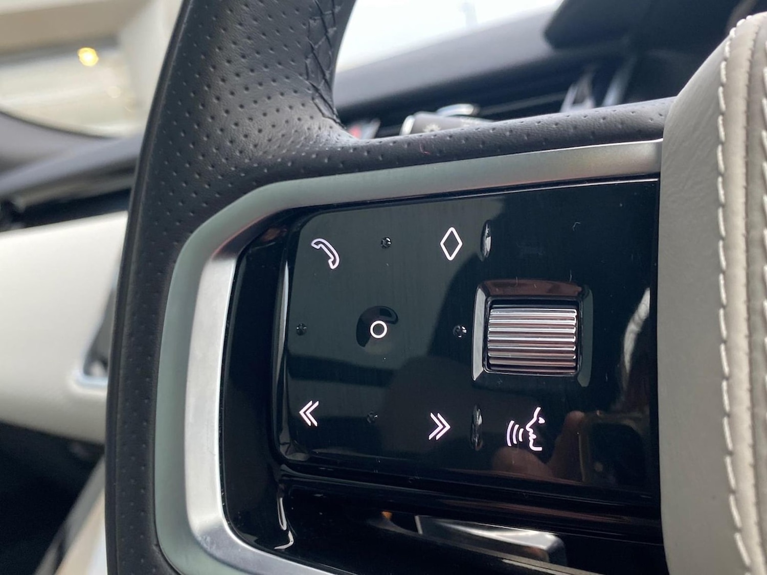 Used Land Rover Range Rover Velar 2023 for sale - 78191834: Photo 45