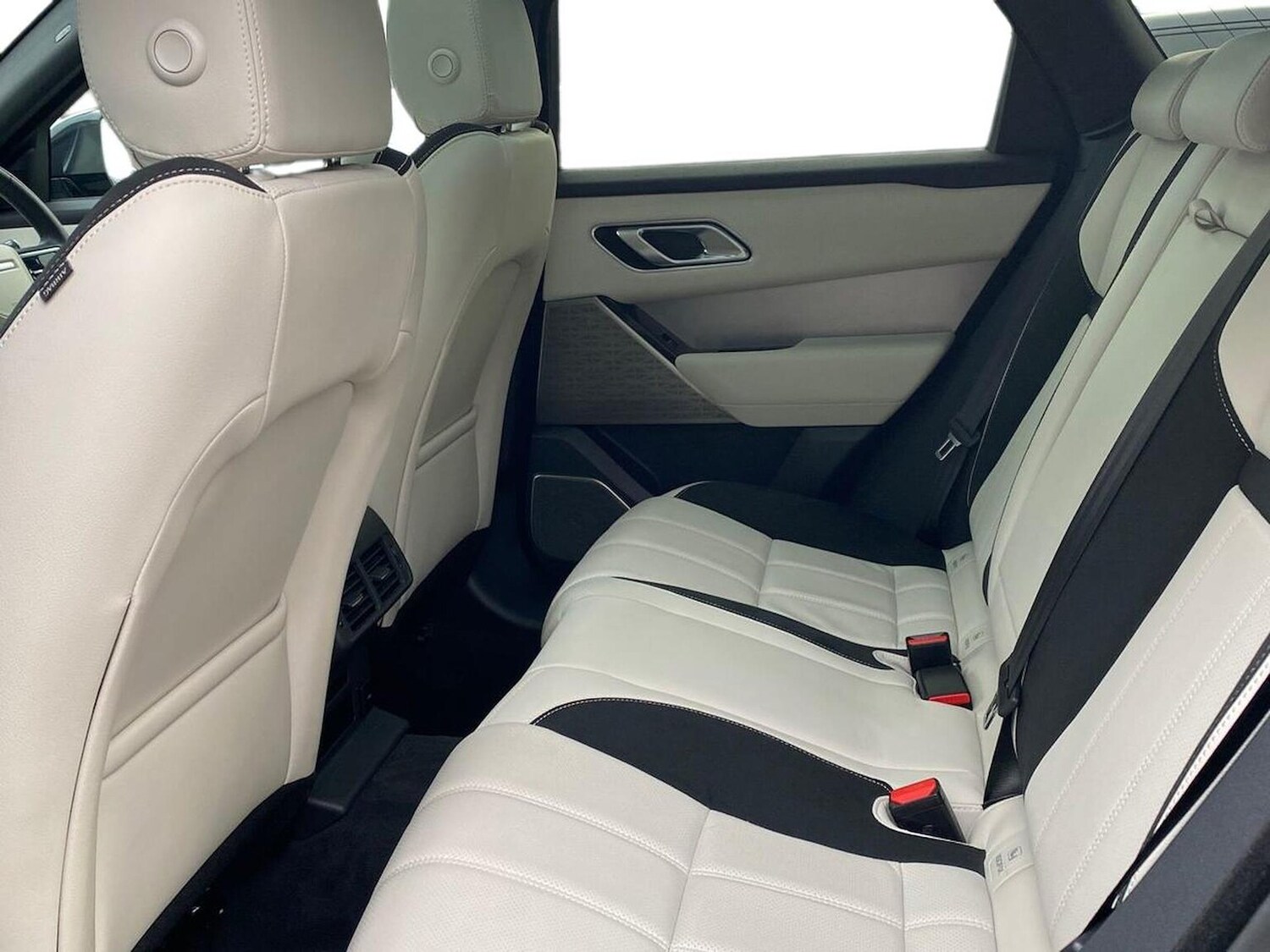 Used Land Rover Range Rover Velar 2023 for sale - 78191834: Photo 6