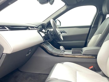 Used Land Rover Range Rover Velar 2024 for sale - 76231693: Photo 3