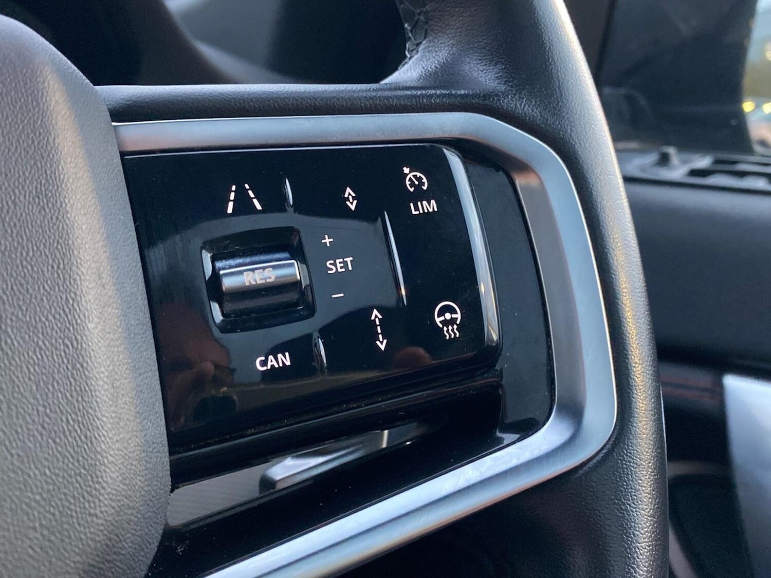 Used Land Rover Discovery Sport 2022 for sale - 76559801: Photo 33