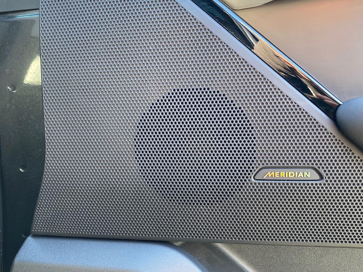 Used Land Rover Range Rover Velar 2024 for sale - 76945926: Photo 23