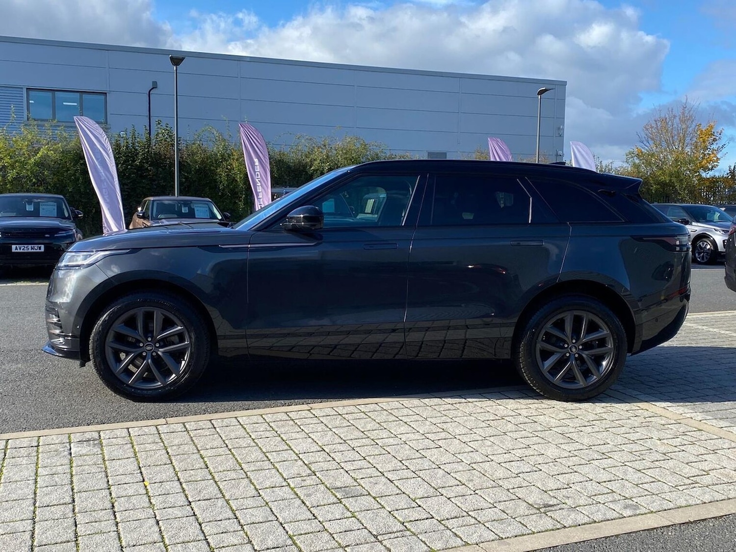 Used Land Rover Range Rover Velar 2024 for sale - 76945926: Photo 27