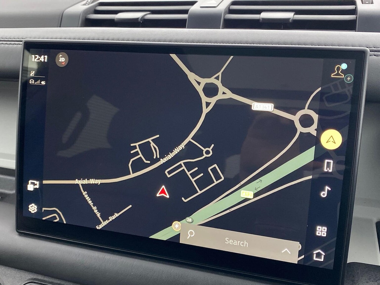 Used Land Rover Defender 2024 for sale - 76969955: Photo 11