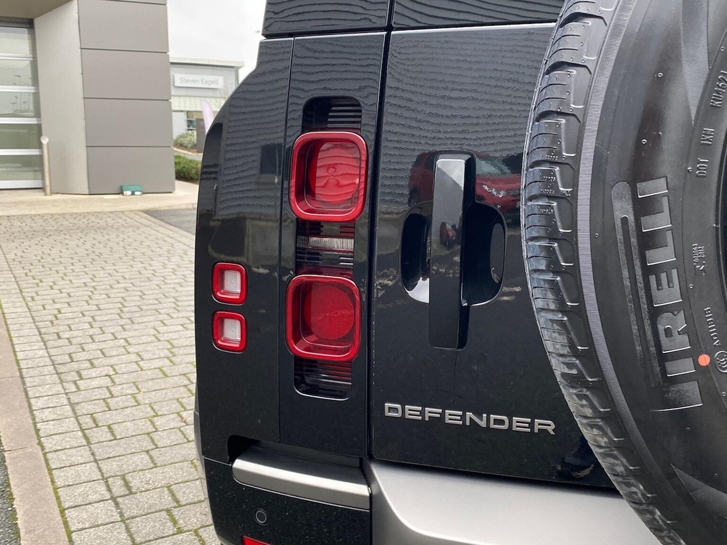 Used Land Rover Defender 2024 for sale - 76969955: Photo 26