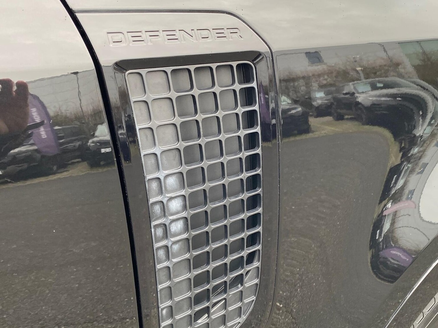 Used Land Rover Defender 2024 for sale - 76969955: Photo 28