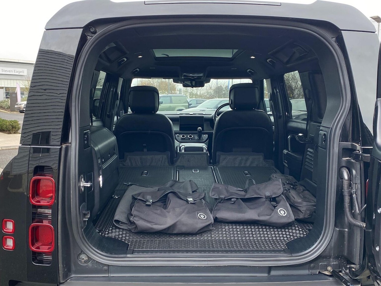 Used Land Rover Defender 2024 for sale - 76969955: Photo 36