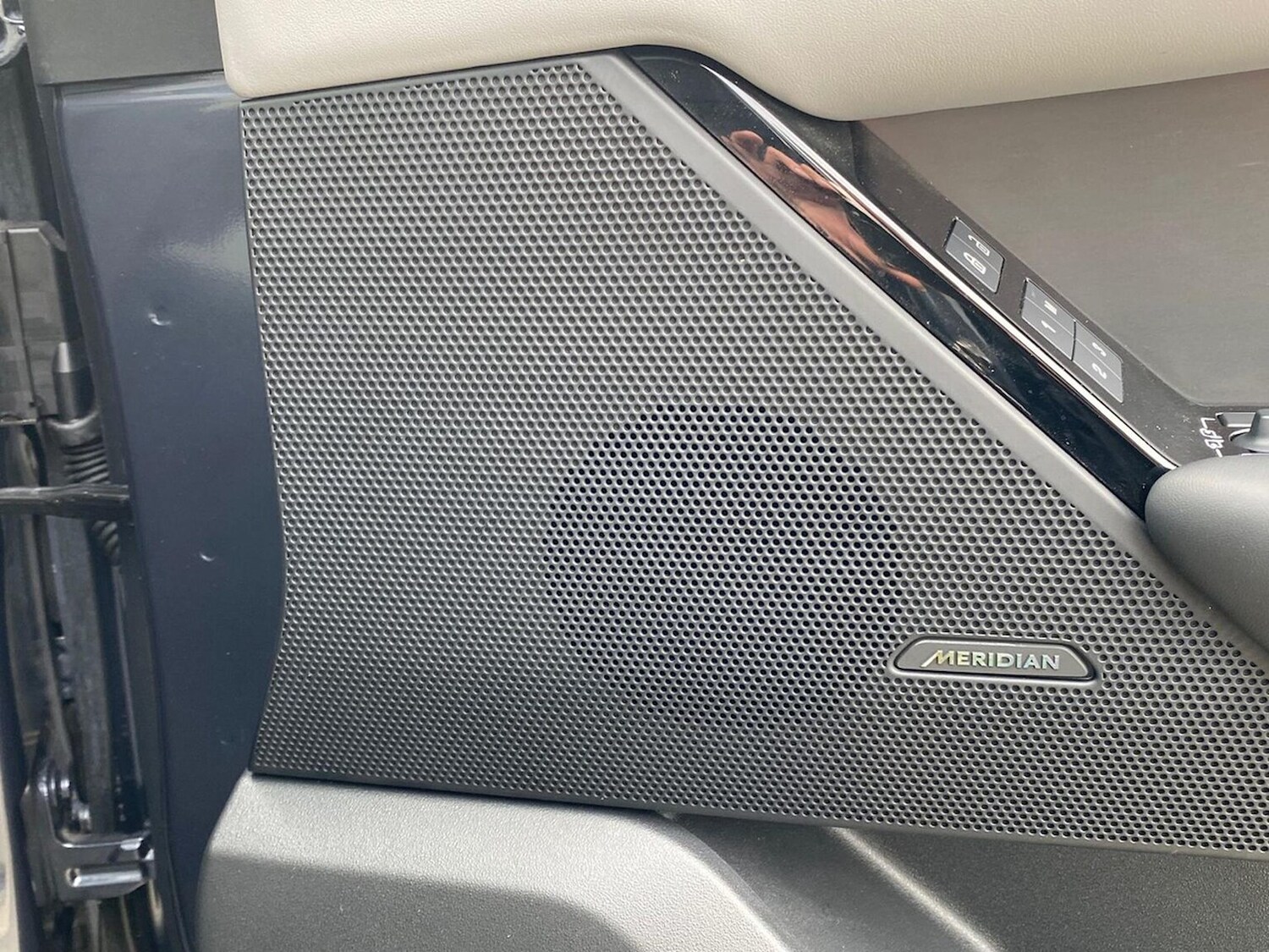 Used Land Rover Range Rover Velar 2024 for sale - 78193528: Photo 25