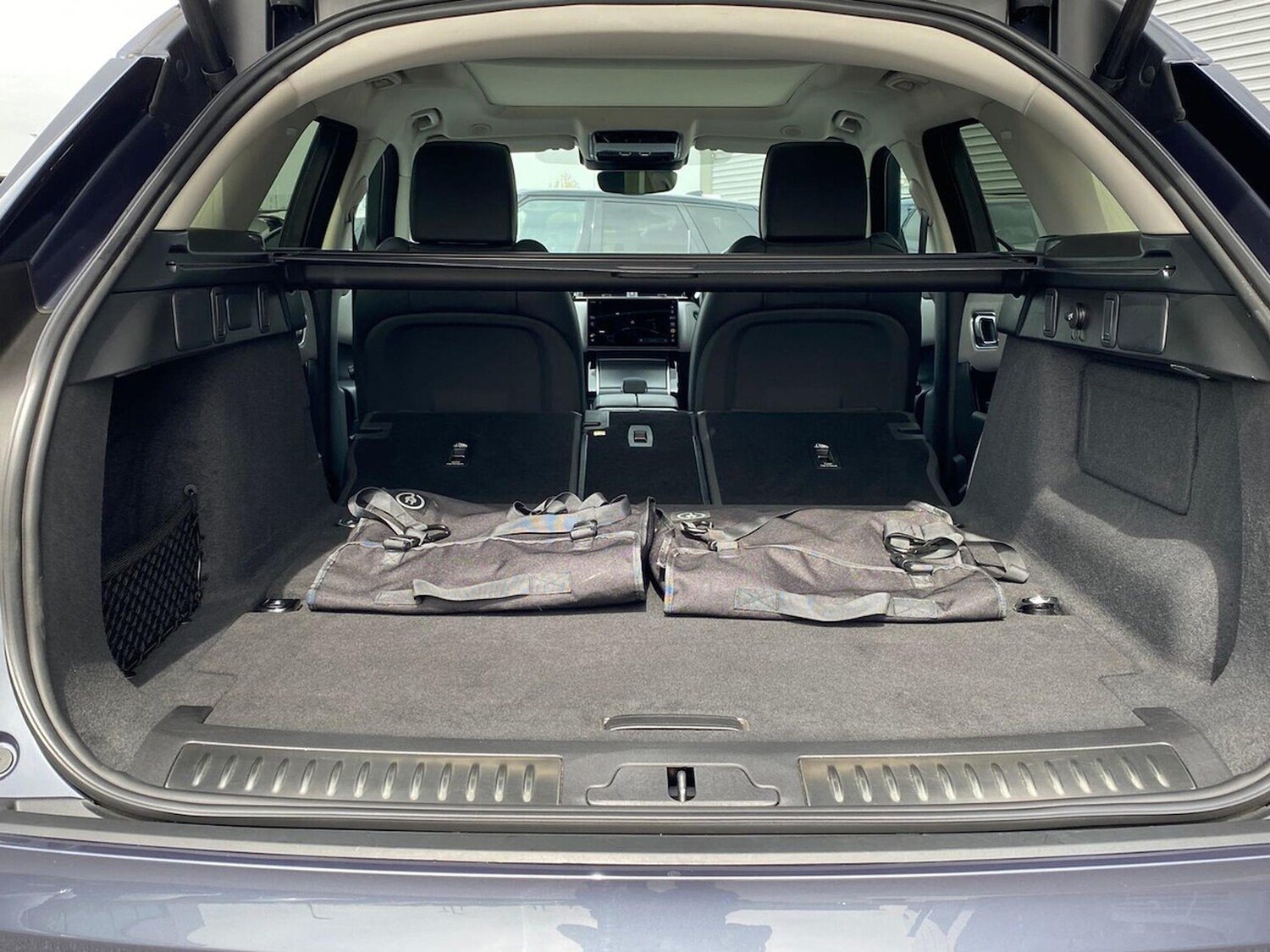 Used Land Rover Range Rover Velar 2024 for sale - 78193528: Photo 43