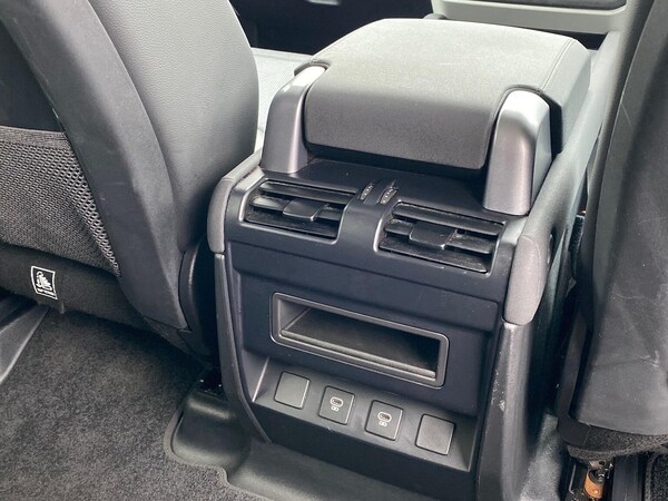 Used Land Rover Defender 2022 for sale - 76237061: Photo 18