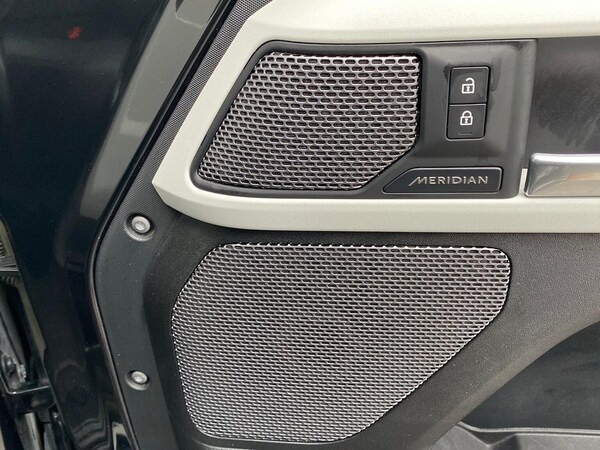 Used Land Rover Defender 2022 for sale - 76237061: Photo 23
