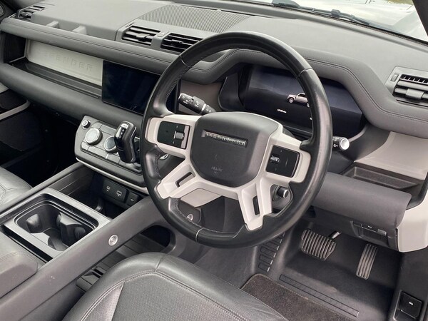 Used Land Rover Defender 2022 for sale - 76237061: Photo 26