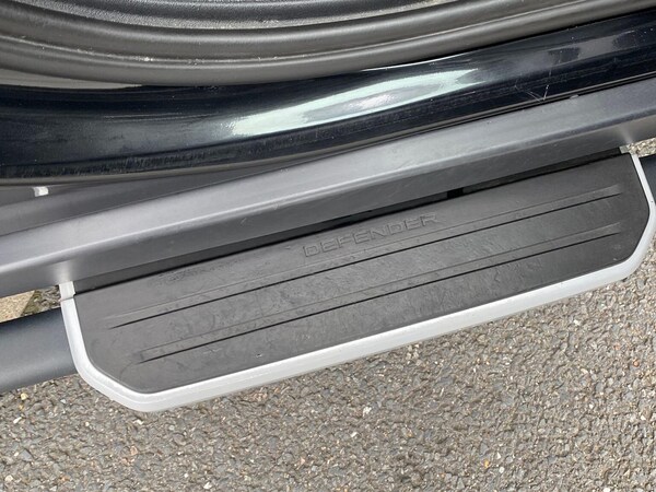 Used Land Rover Defender 2022 for sale - 76237061: Photo 28