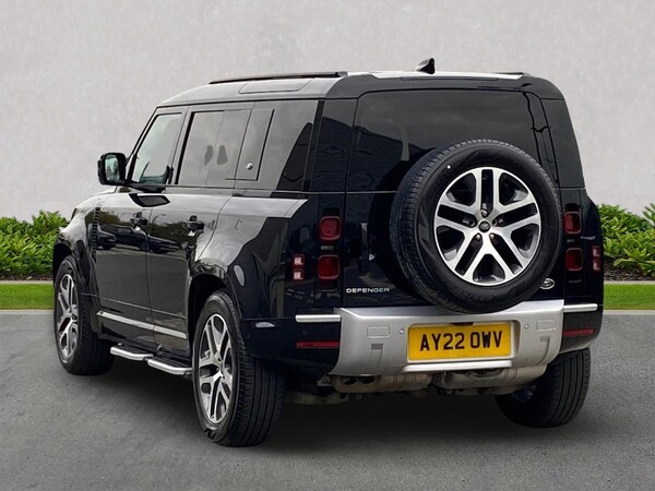 Used Land Rover Defender 2022 for sale - 76237061: Photo 2