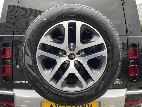 Used Land Rover Defender 2022 for sale - 76237061: Photo 37
