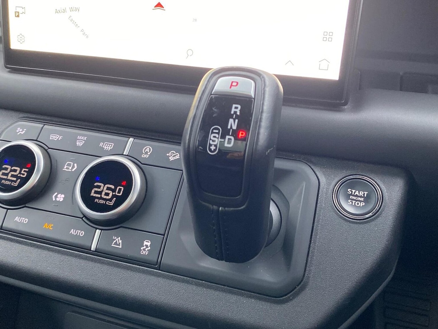 Used Land Rover Defender 2023 for sale - 77901708: Photo 13