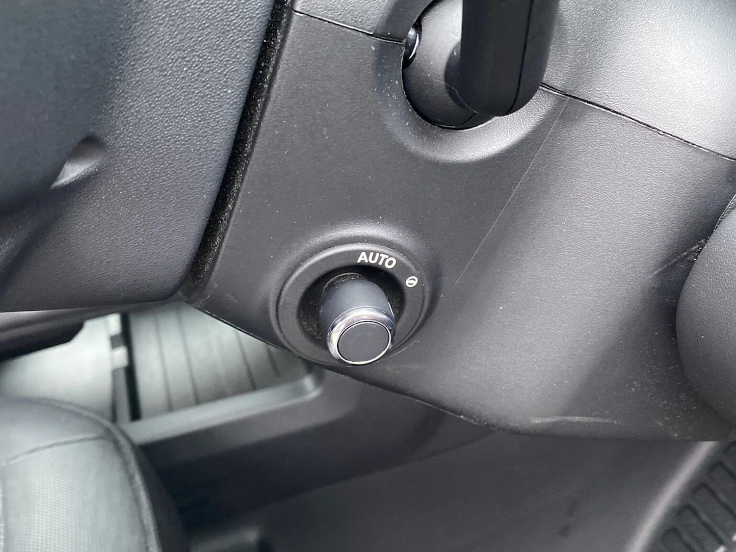 Used Land Rover Defender 2023 for sale - 77901708: Photo 30