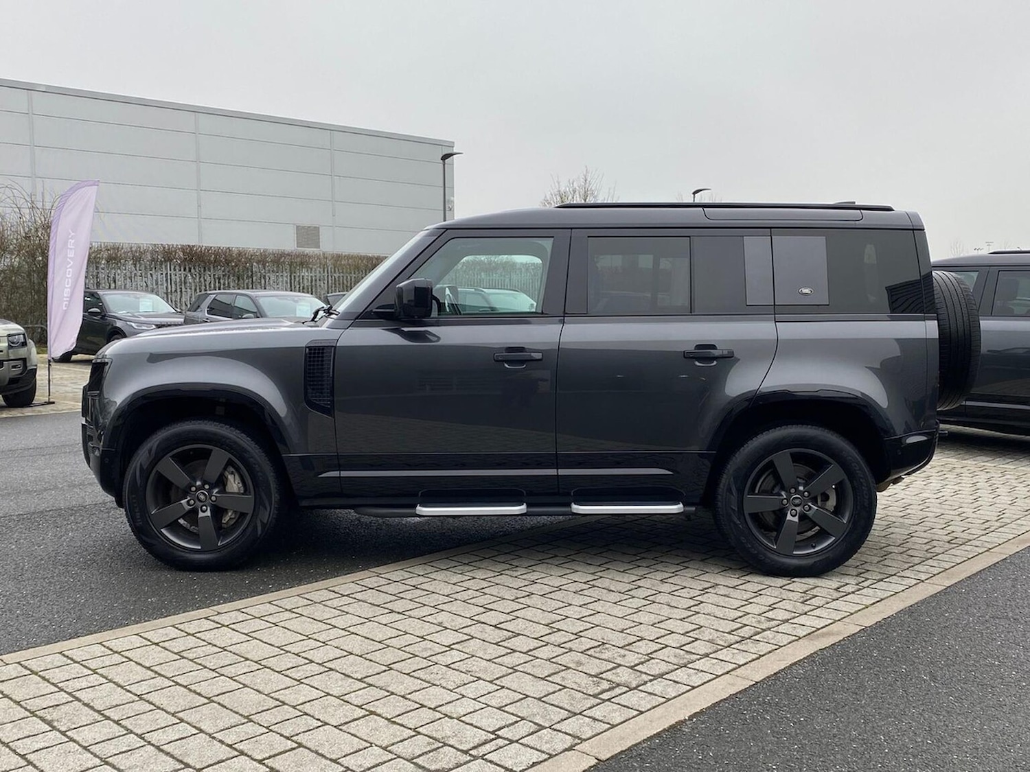 Used Land Rover Defender 2023 for sale - 77901708: Photo 35