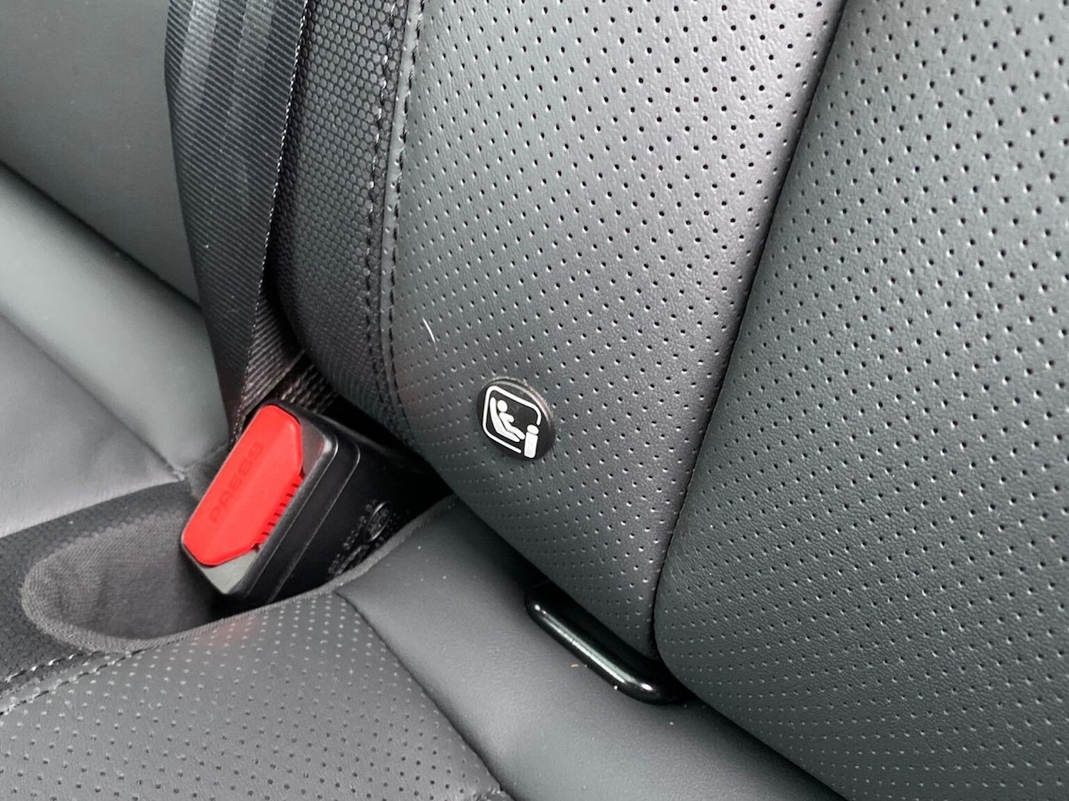 Used Land Rover Defender 2023 for sale - 77901708: Photo 36