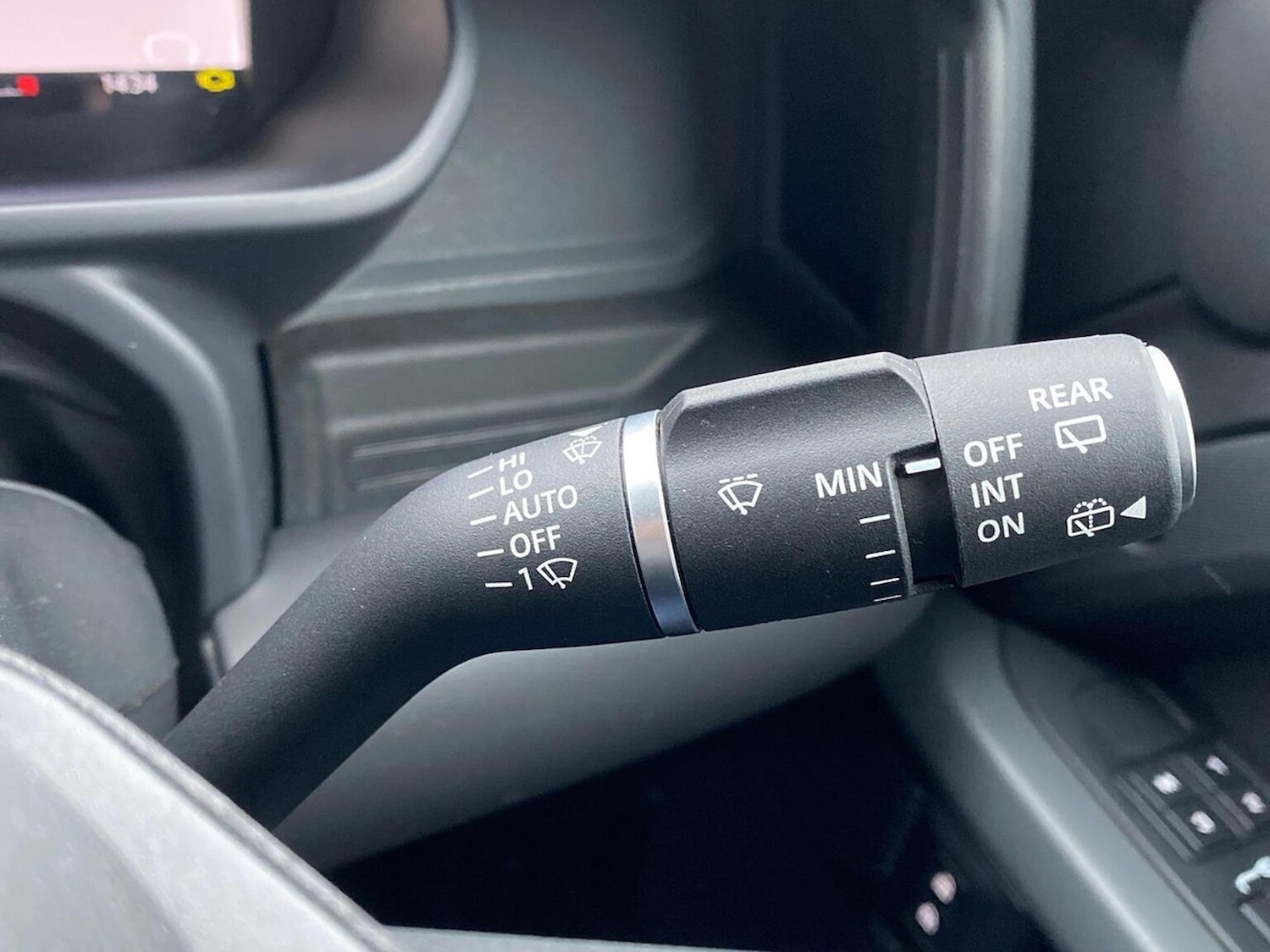 Used Land Rover Defender 2023 for sale - 77901708: Photo 42