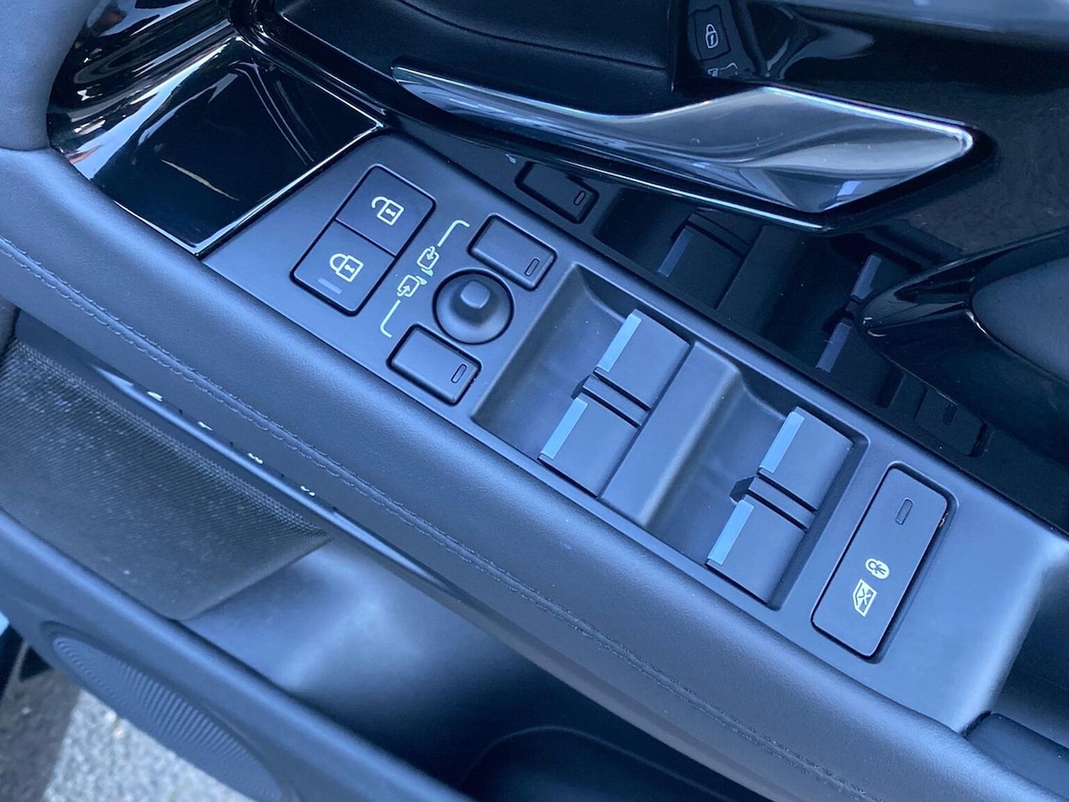 Used Land Rover Range Rover Evoque 2023 for sale - 76578306: Photo 25