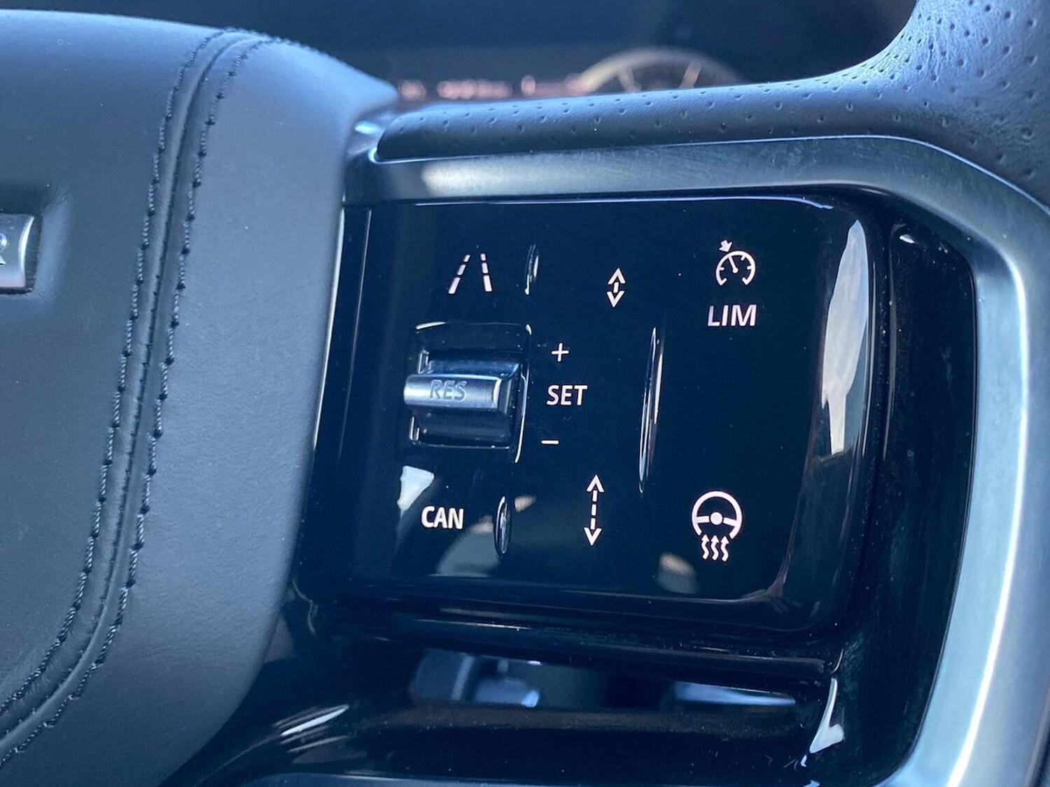 Used Land Rover Range Rover Evoque 2023 for sale - 76578306: Photo 35