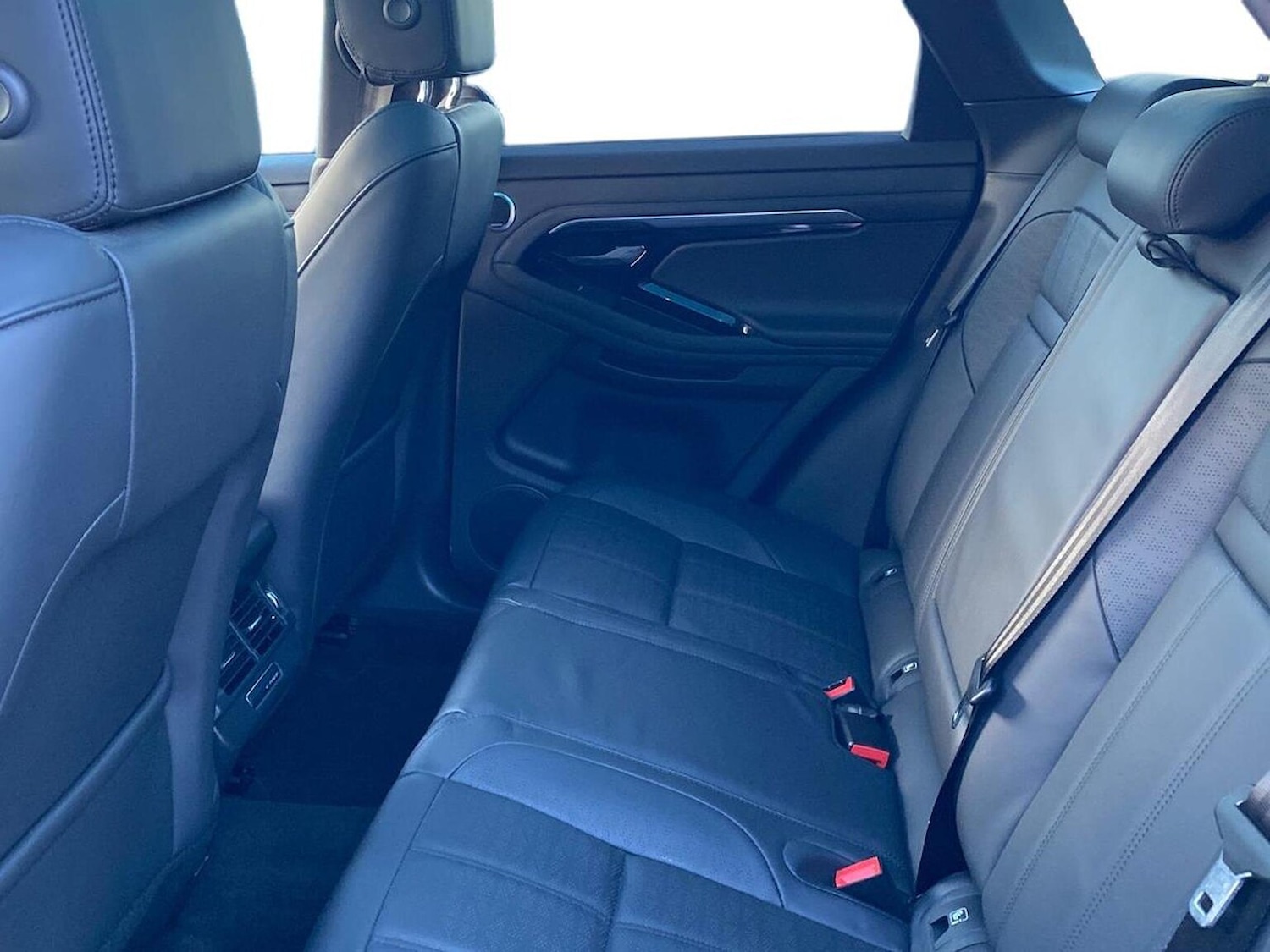 Used Land Rover Range Rover Evoque 2023 for sale - 76578306: Photo 4