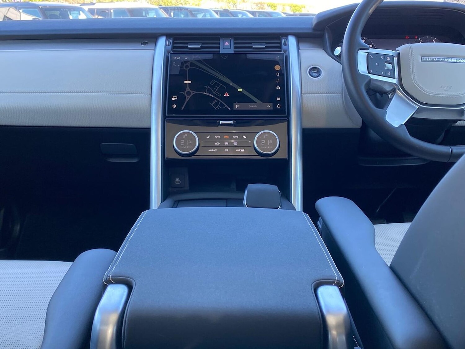 Used Land Rover Discovery 2025 for sale - 78193521: Photo 16