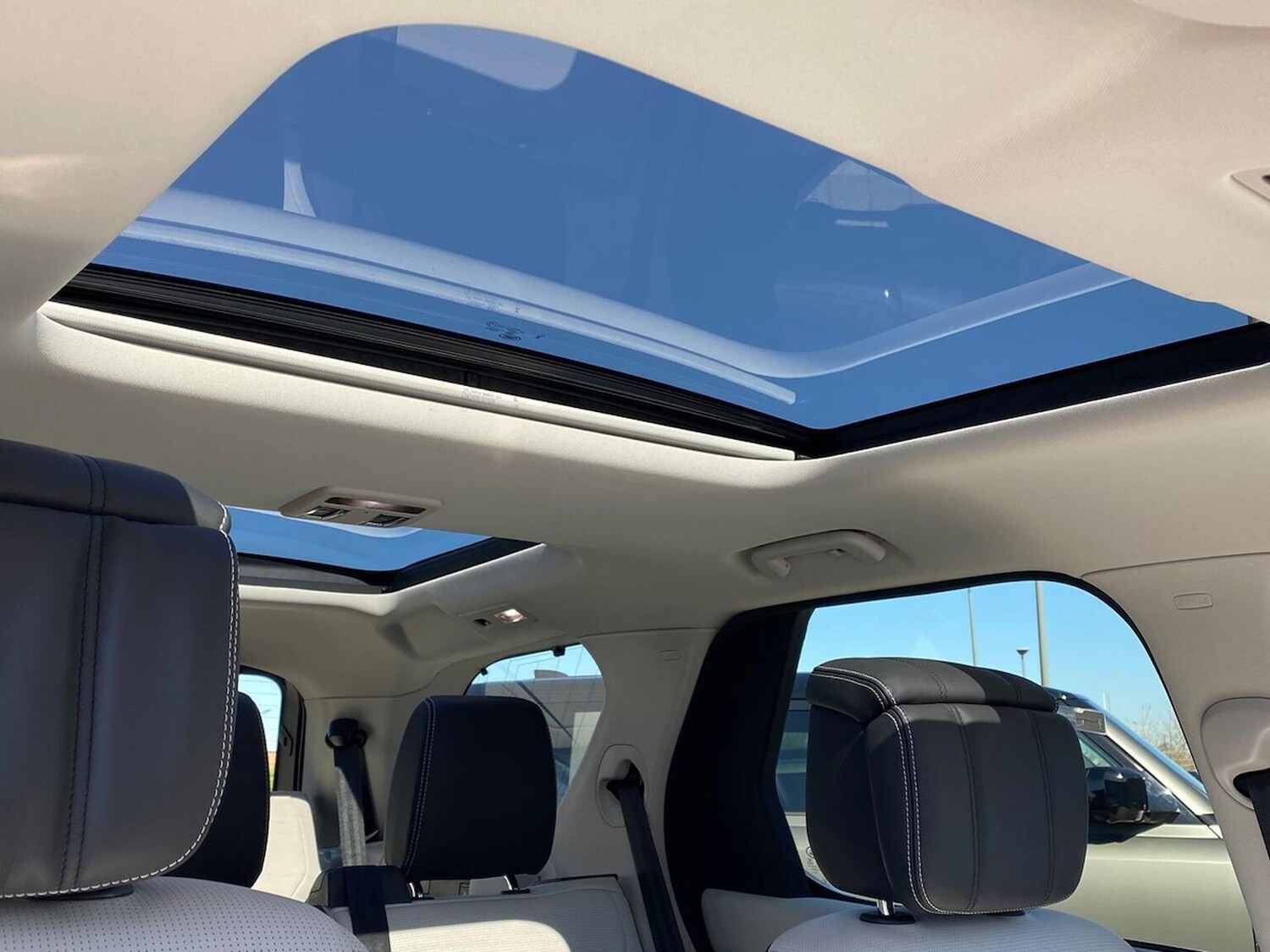 Used Land Rover Discovery 2025 for sale - 78193521: Photo 23