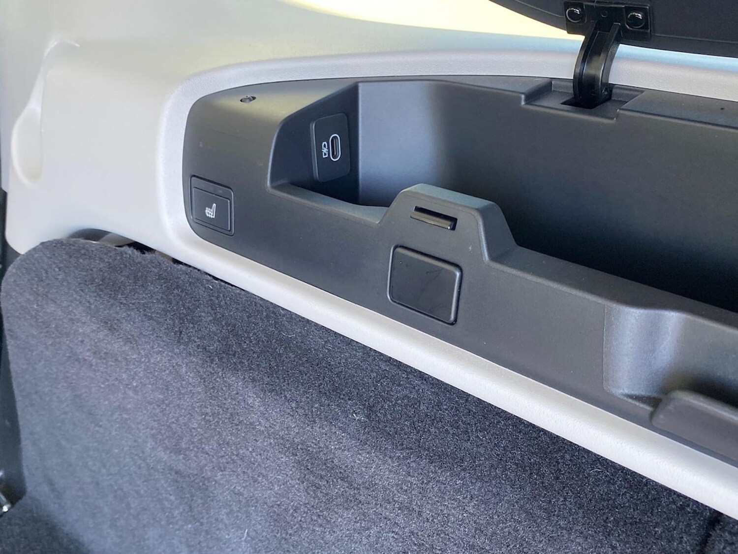 Used Land Rover Discovery 2025 for sale - 78193521: Photo 50