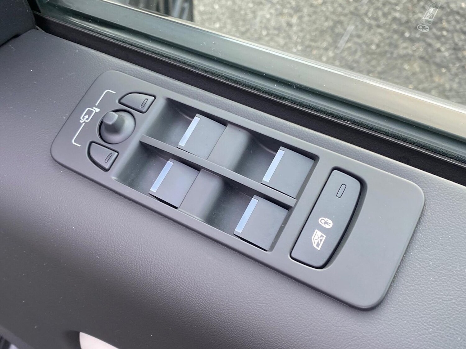 Used Land Rover Discovery Sport 2025 for sale - 77528896: Photo 24