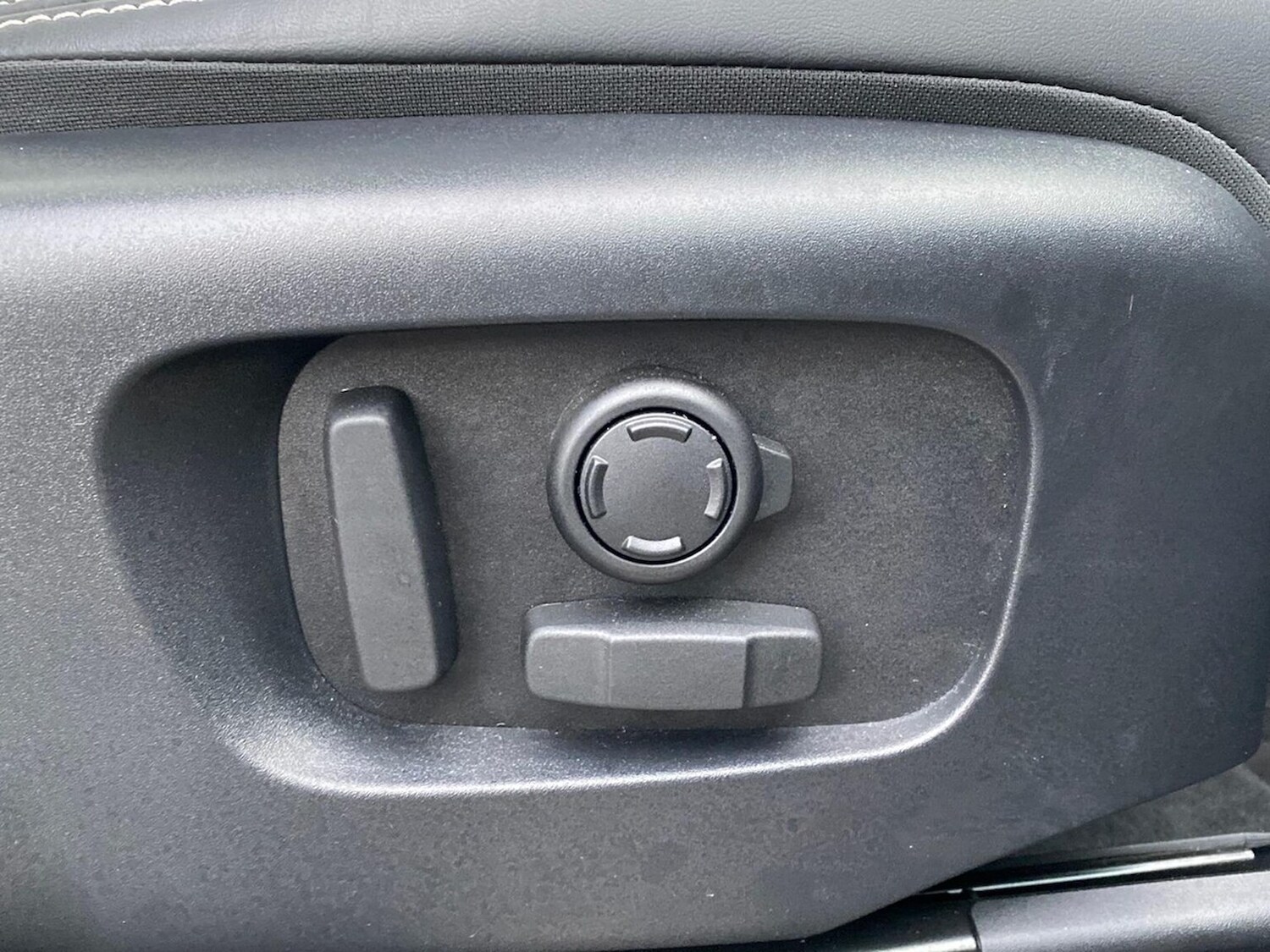 Used Land Rover Discovery Sport 2025 for sale - 77528896: Photo 29