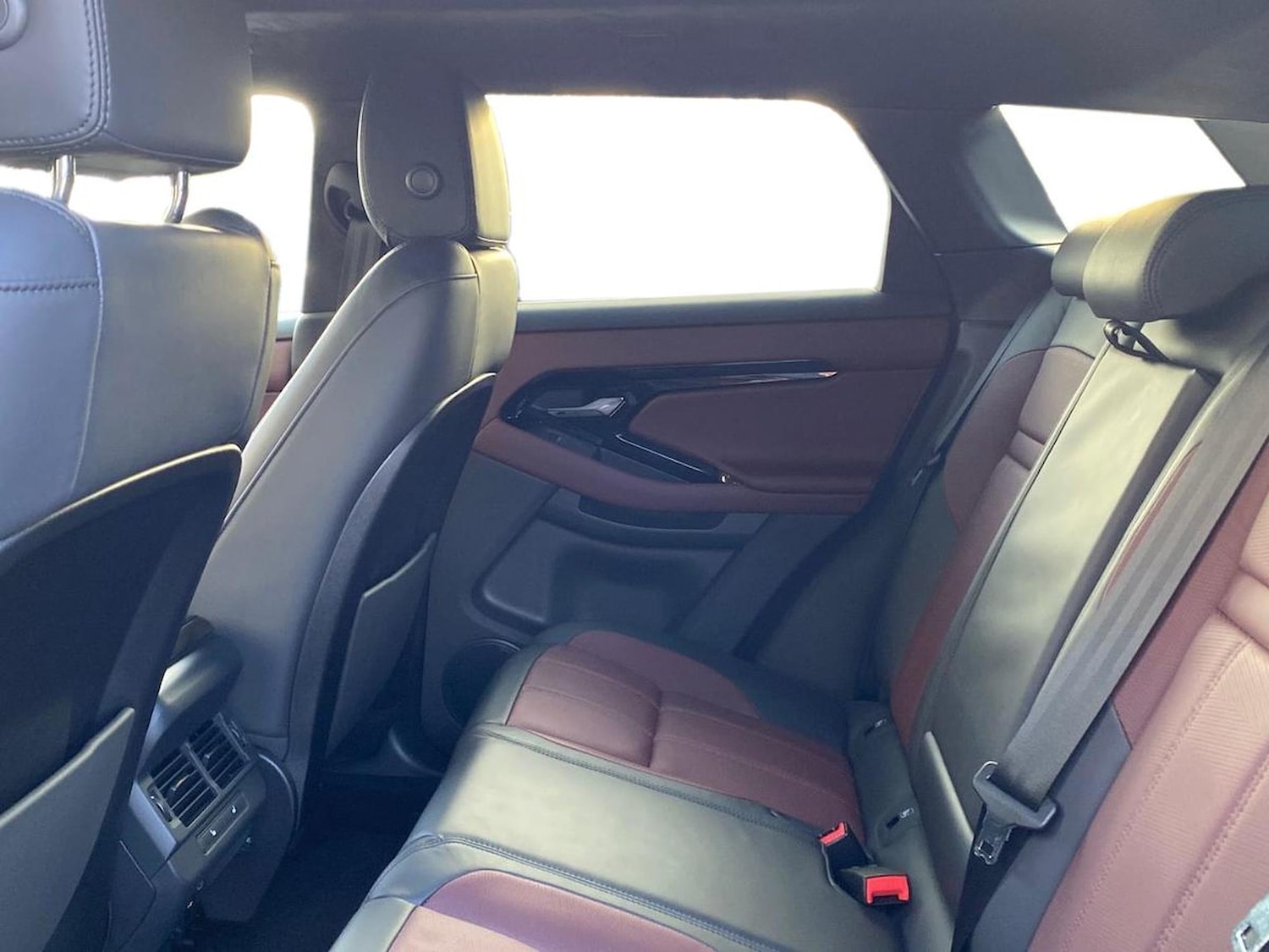 Used Land Rover Range Rover Evoque 2024 for sale - 76347040: Photo 4