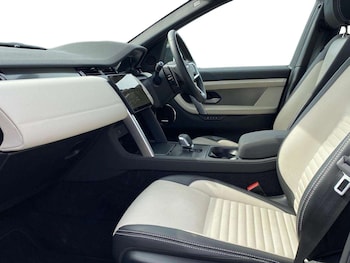 Used Land Rover Discovery Sport 2024 for sale - 78317121: Photo