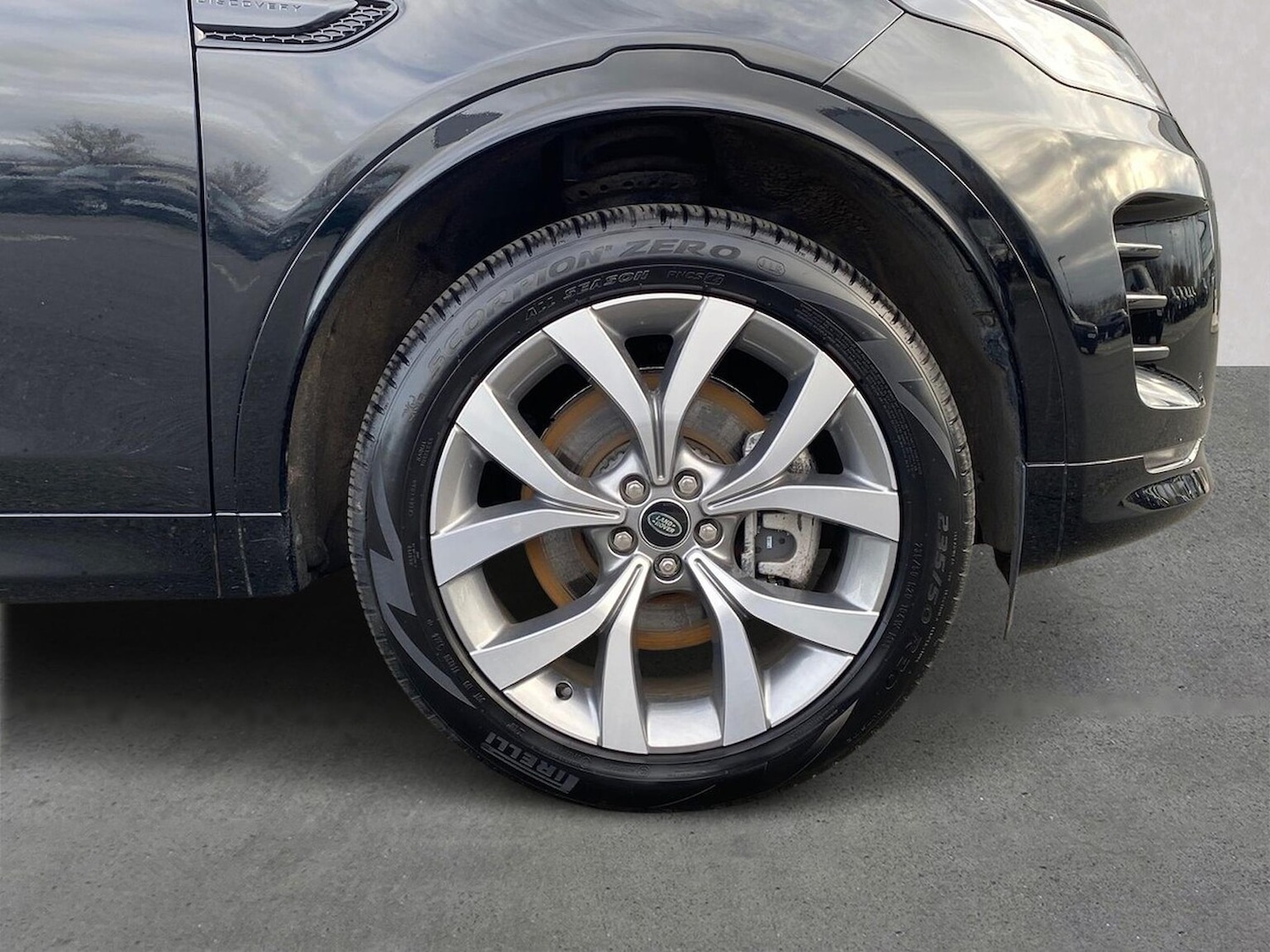 Used Land Rover Discovery Sport 2024 for sale - 76957536: Photo 8