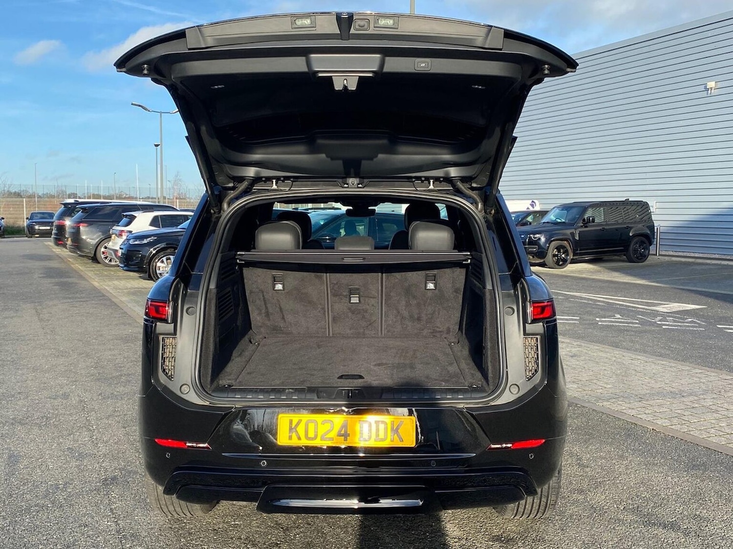 Used Land Rover Range Rover Sport 2024 for sale - 76951189: Photo 10