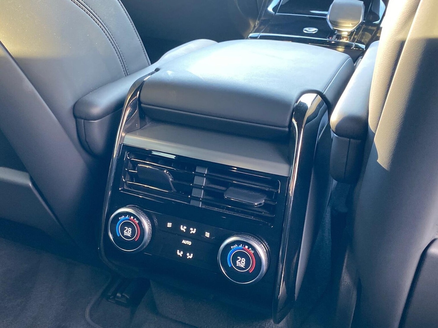 Used Land Rover Range Rover Sport 2024 for sale - 76951189: Photo 18