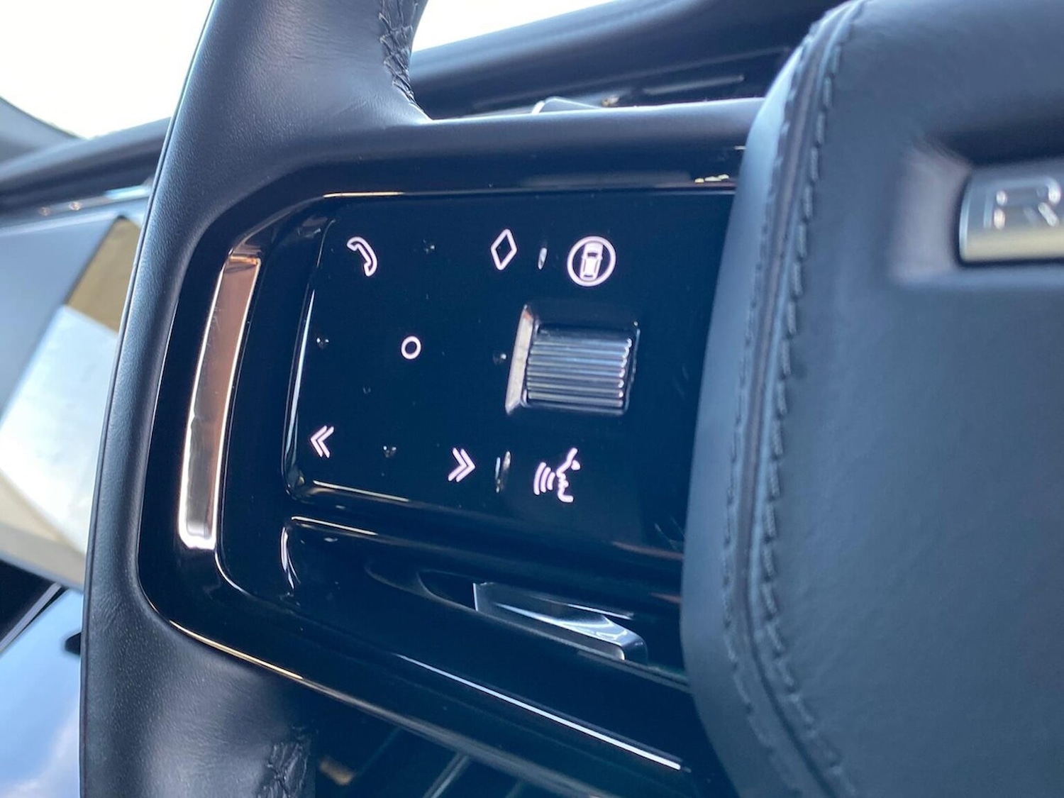 Used Land Rover Range Rover Sport 2024 for sale - 76951189: Photo 36