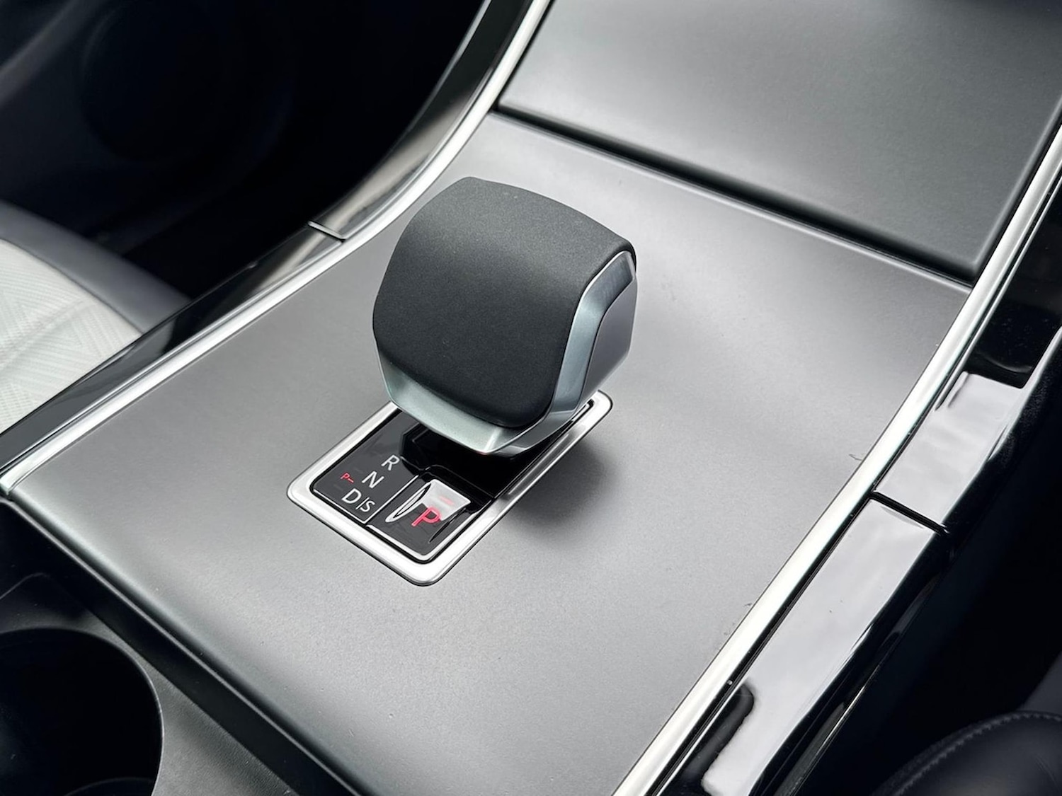 Used Land Rover Range Rover Evoque 2024 for sale - 78125253: Photo 15