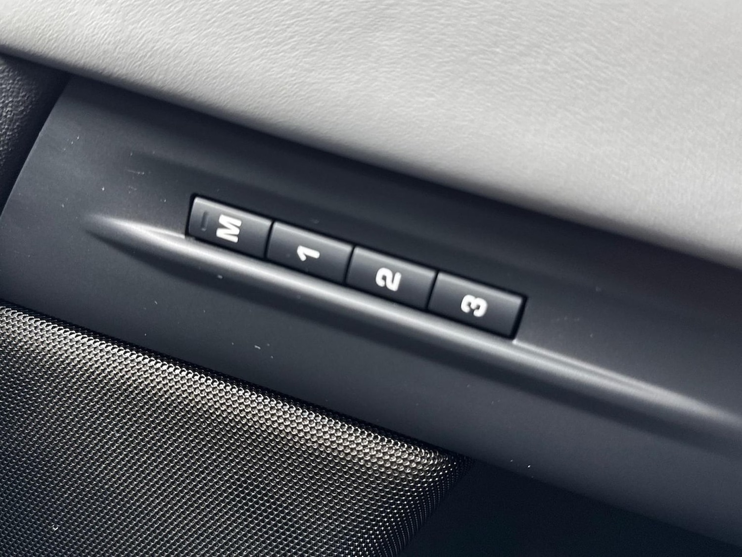 Used Land Rover Range Rover Evoque 2024 for sale - 78125253: Photo 27