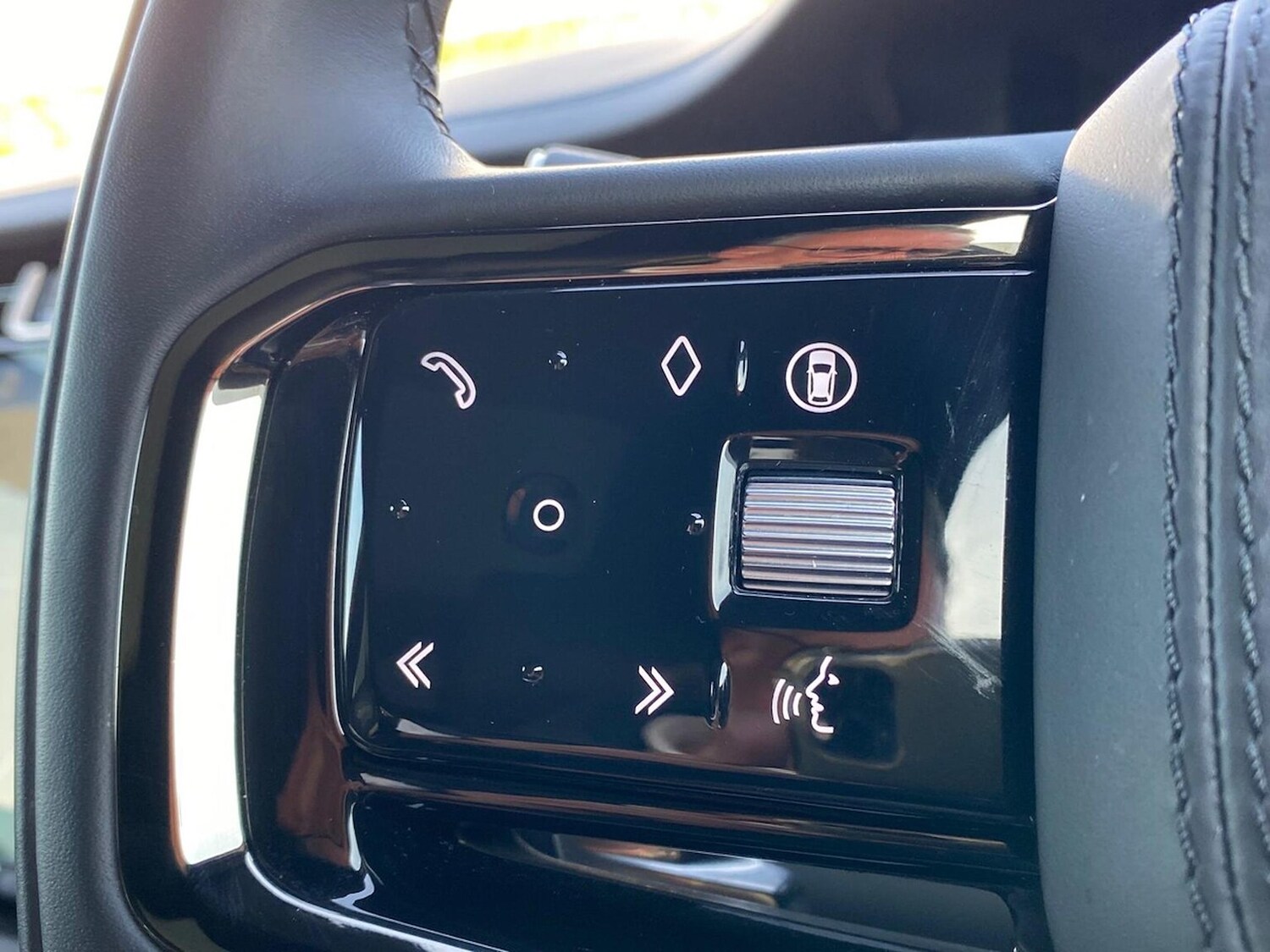 Used Land Rover Range Rover Evoque 2025 for sale - 78193489: Photo 41