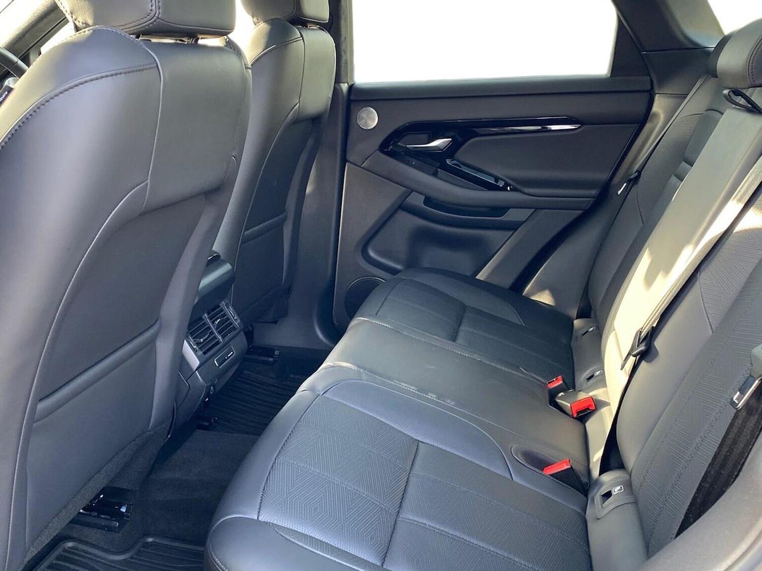 Used Land Rover Range Rover Evoque 2025 for sale - 78193489: Photo 6