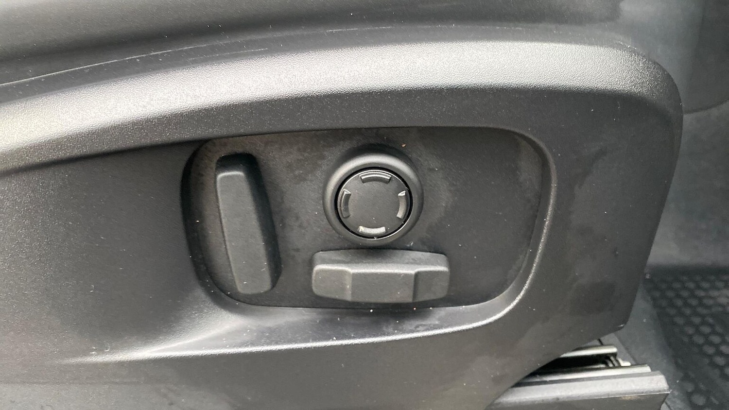 Used Land Rover Defender 2022 for sale - 76505009: Photo 26